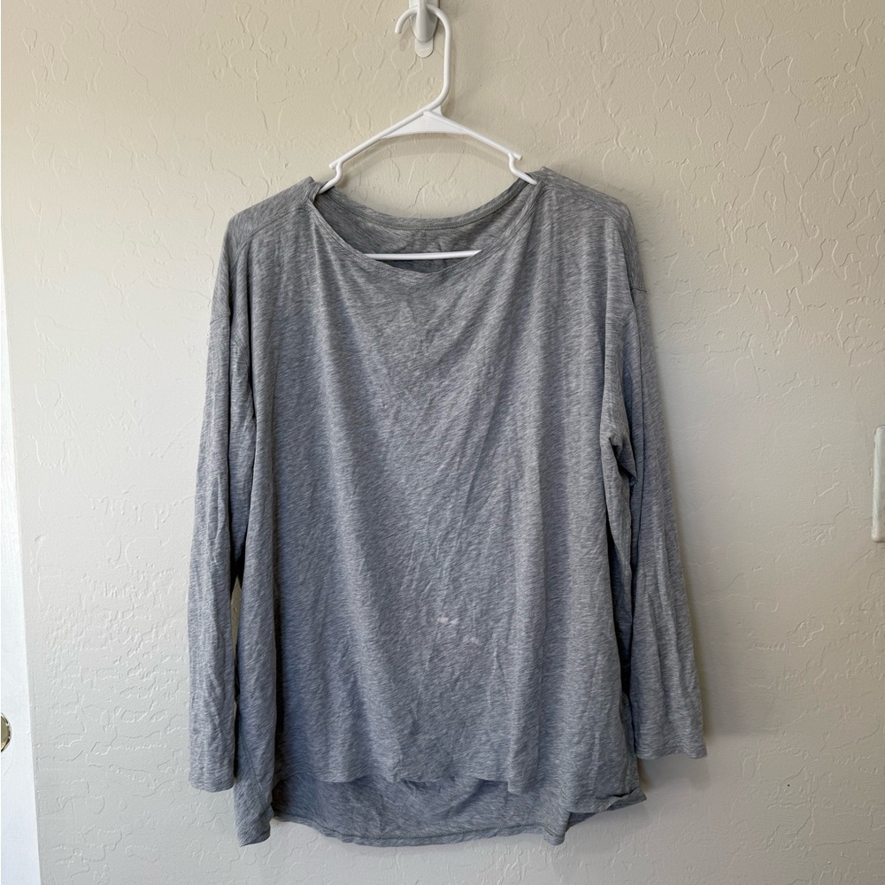 Lululemon Athletica Heather Gray Long Sleeve Tee